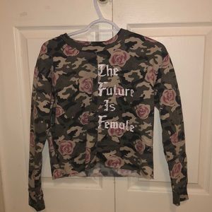 Long sleeve shirt/sweatshirt